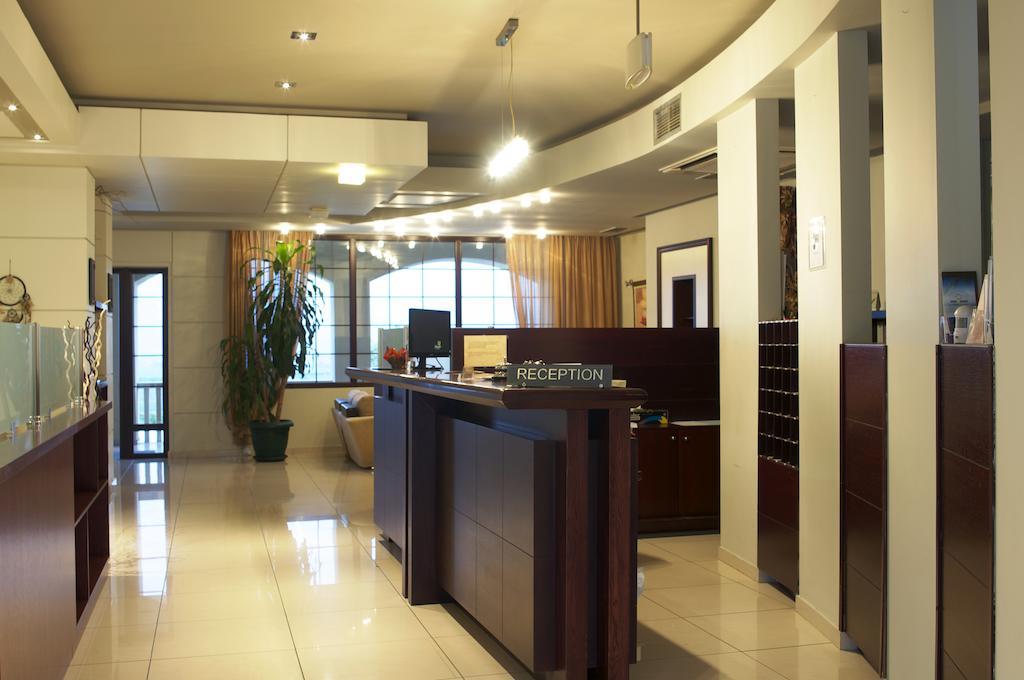 Heaven Hotel Thessaloniki Airport Neon Rysion 外观 照片